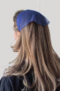 Batic Tulle cordeluta cu colt, culoare Albastru Regal 56, pe cap