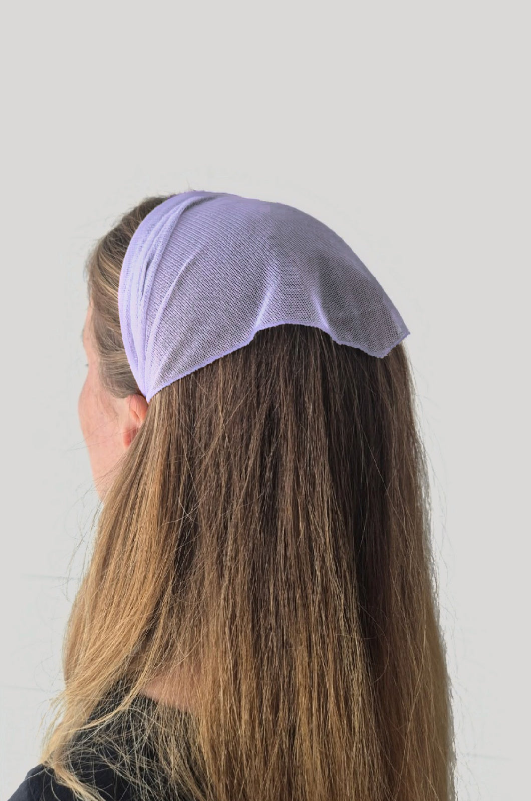 Batic Tulle cordeluta cu colt, culoare Mov Deschis 65, pe cap