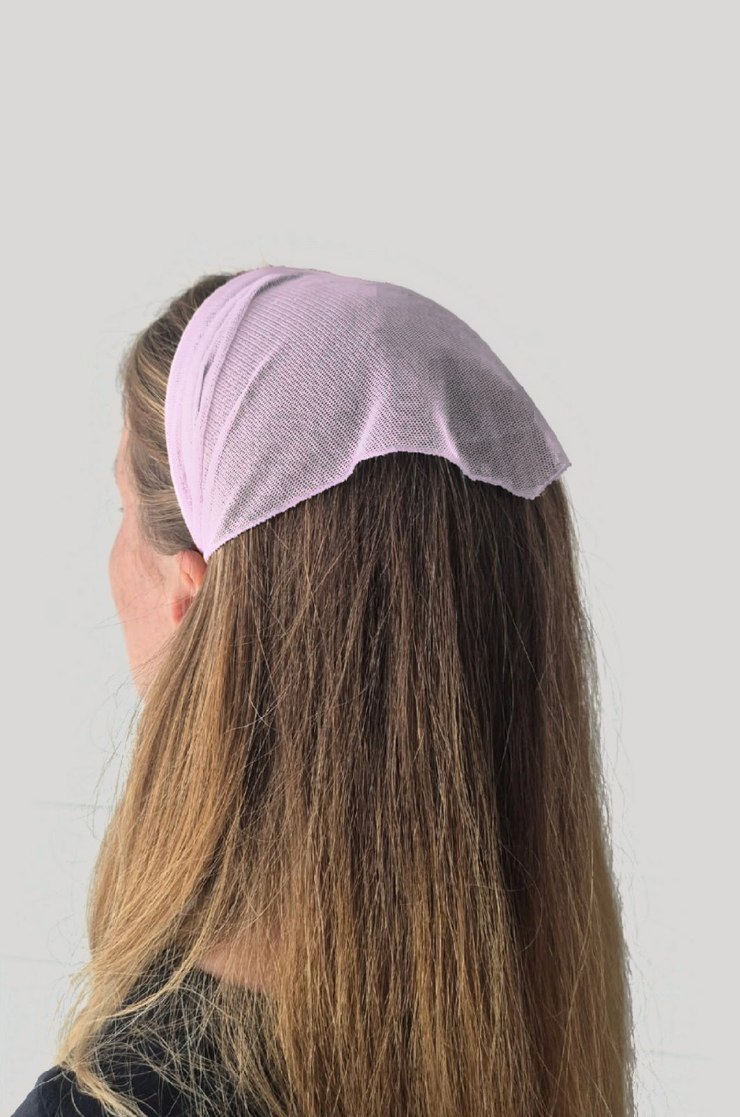 Batic Tulle cordeluta cu colt, culoare Roz deschis 74, pe cap