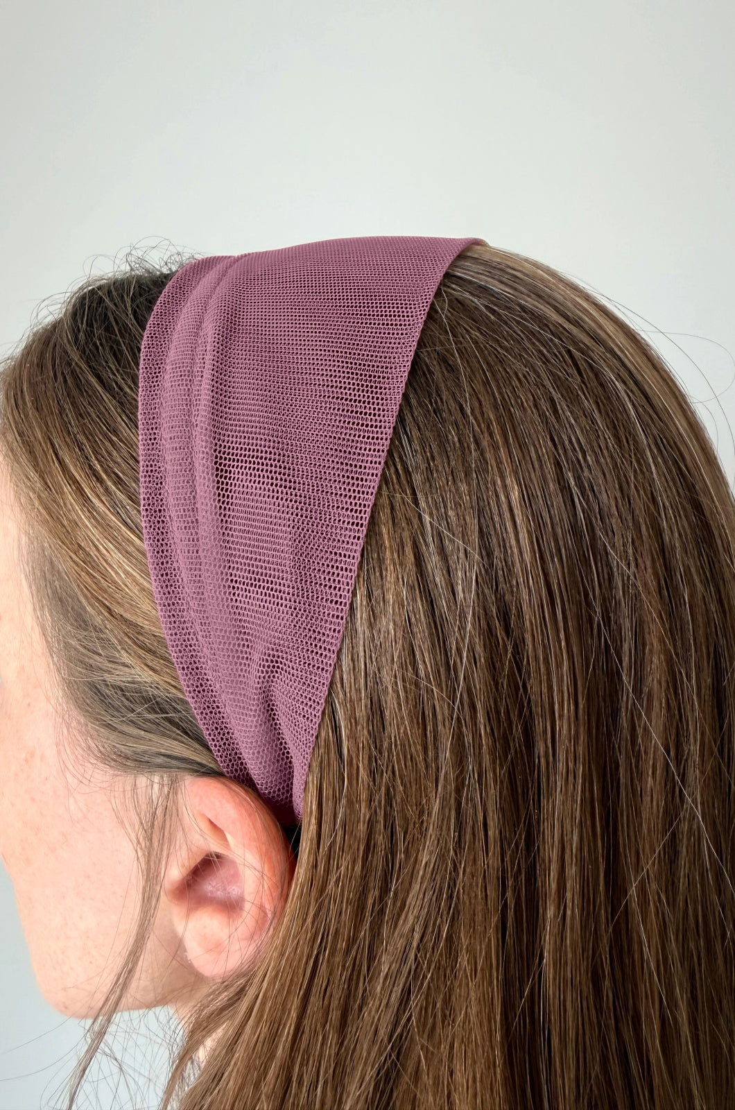 Cordeluta in fata Tulle, culoare Roz 70, pe cap