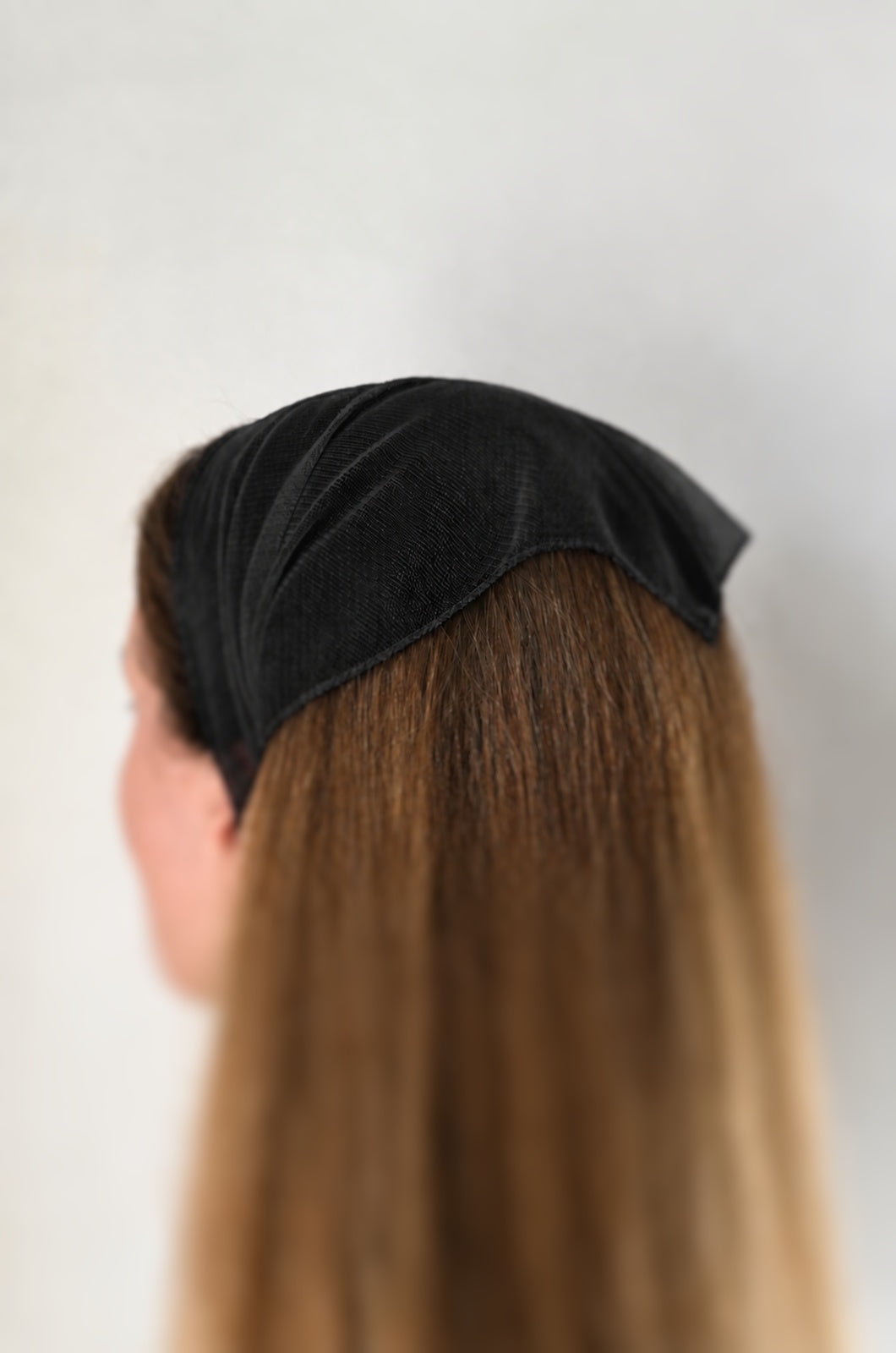 Batic Tulle fara Cordeluta, culoare negru 50, pe cap
