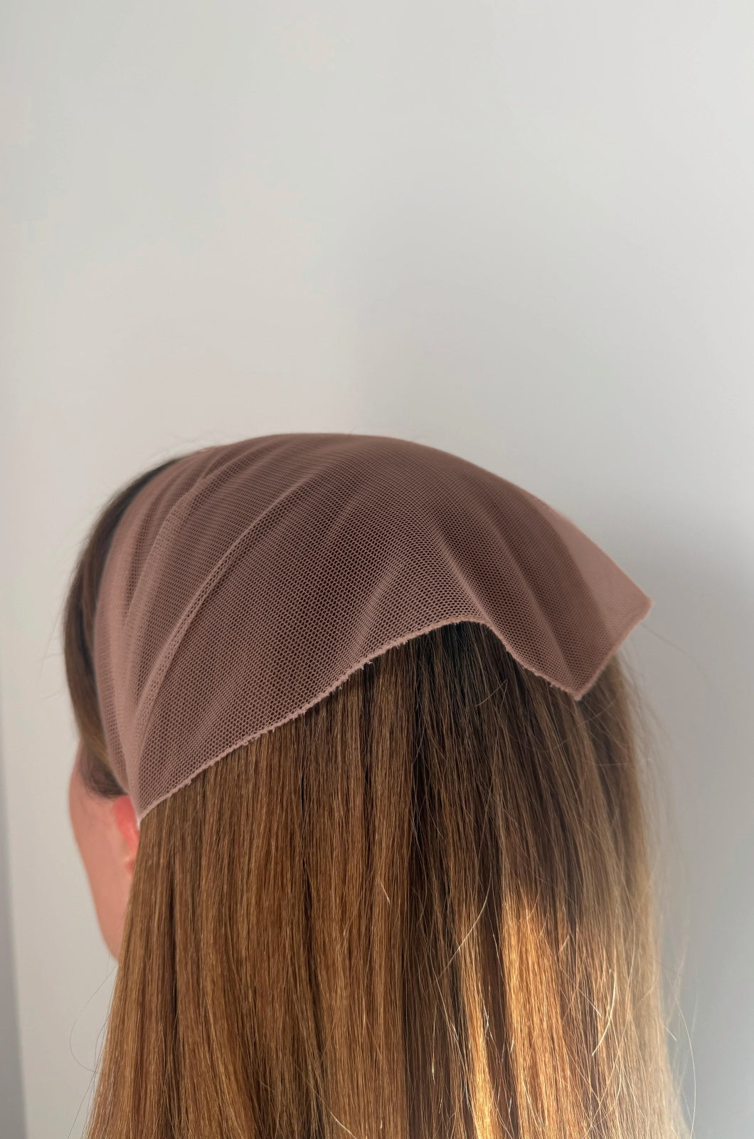 Batic Tulle fara Cordeluta, culoare carmaziu 52, pe cap