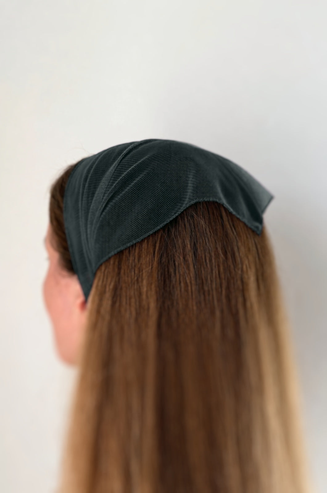 Batic Tulle fara Cordeluta, culoare Verde Inchis 57, pe cap
