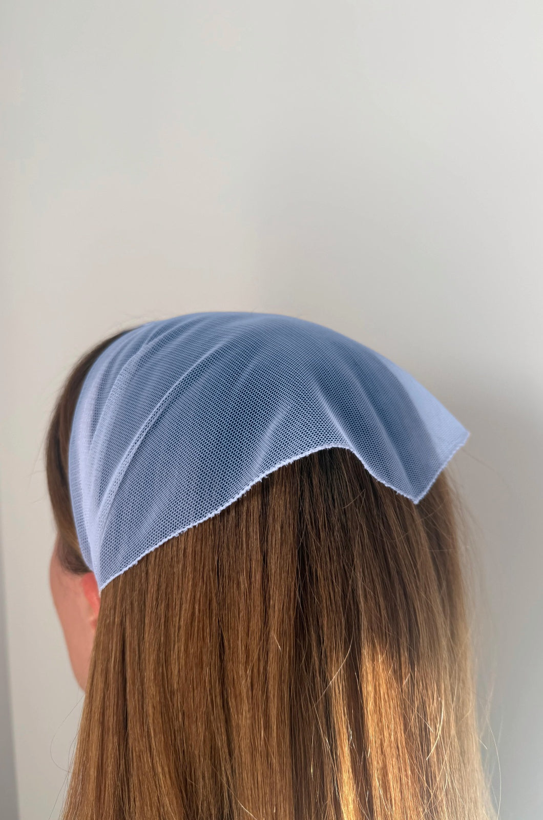 Batic Tulle fara Cordeluta, culoare Albastru 66, pe cap